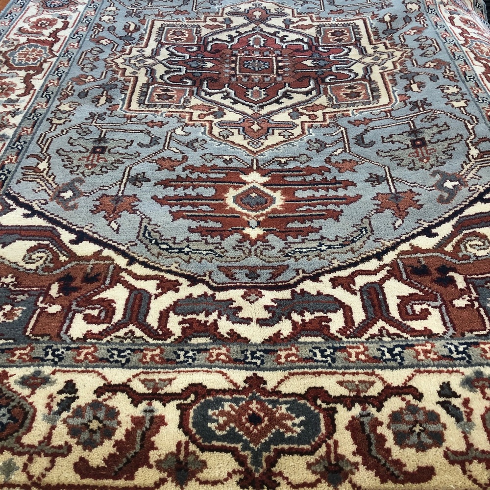 Hand Woven Rug 5x8